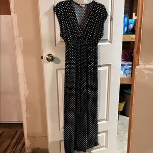Stylish Black and White Polka Dot Maxi Dress